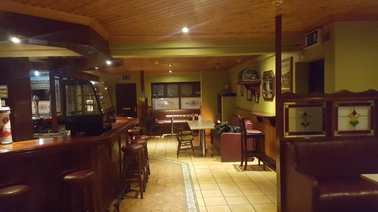Sliabh Liag Inn Carrick  Camera foto